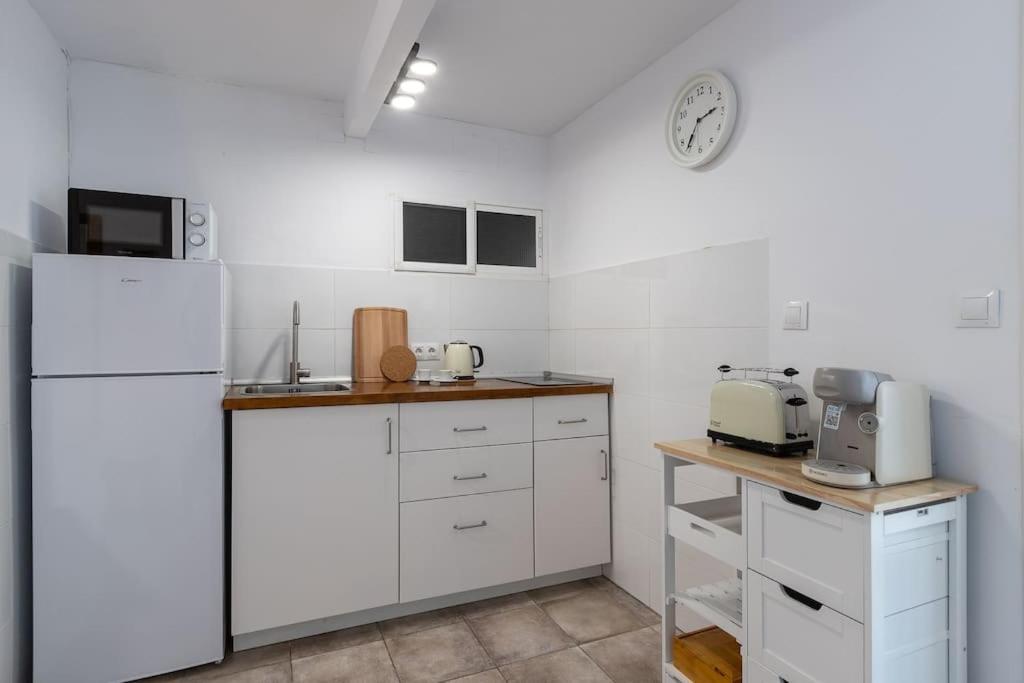 Apartamento Los Abedules ベナルマデナ エクステリア 写真
