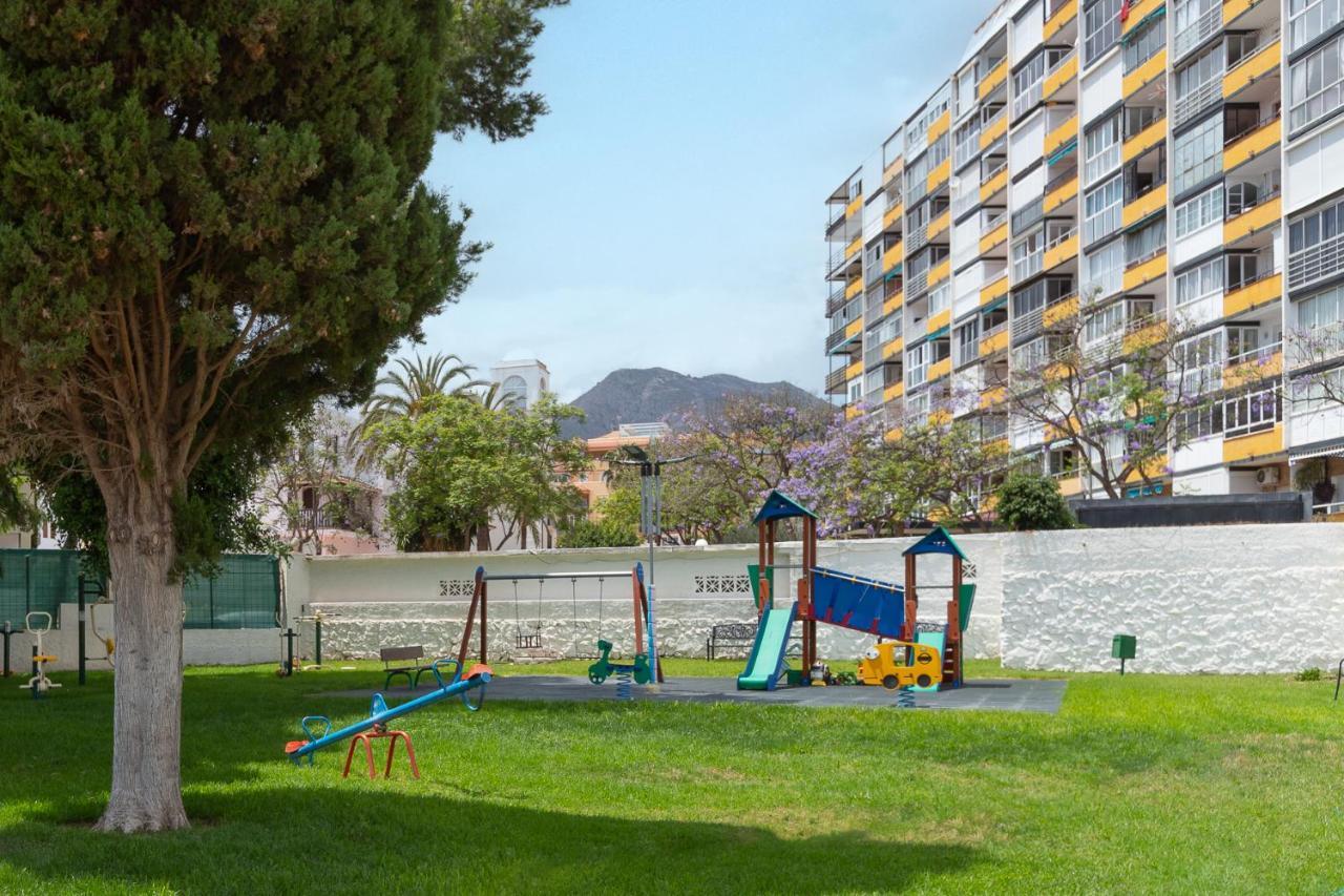 Apartamento Los Abedules ベナルマデナ エクステリア 写真